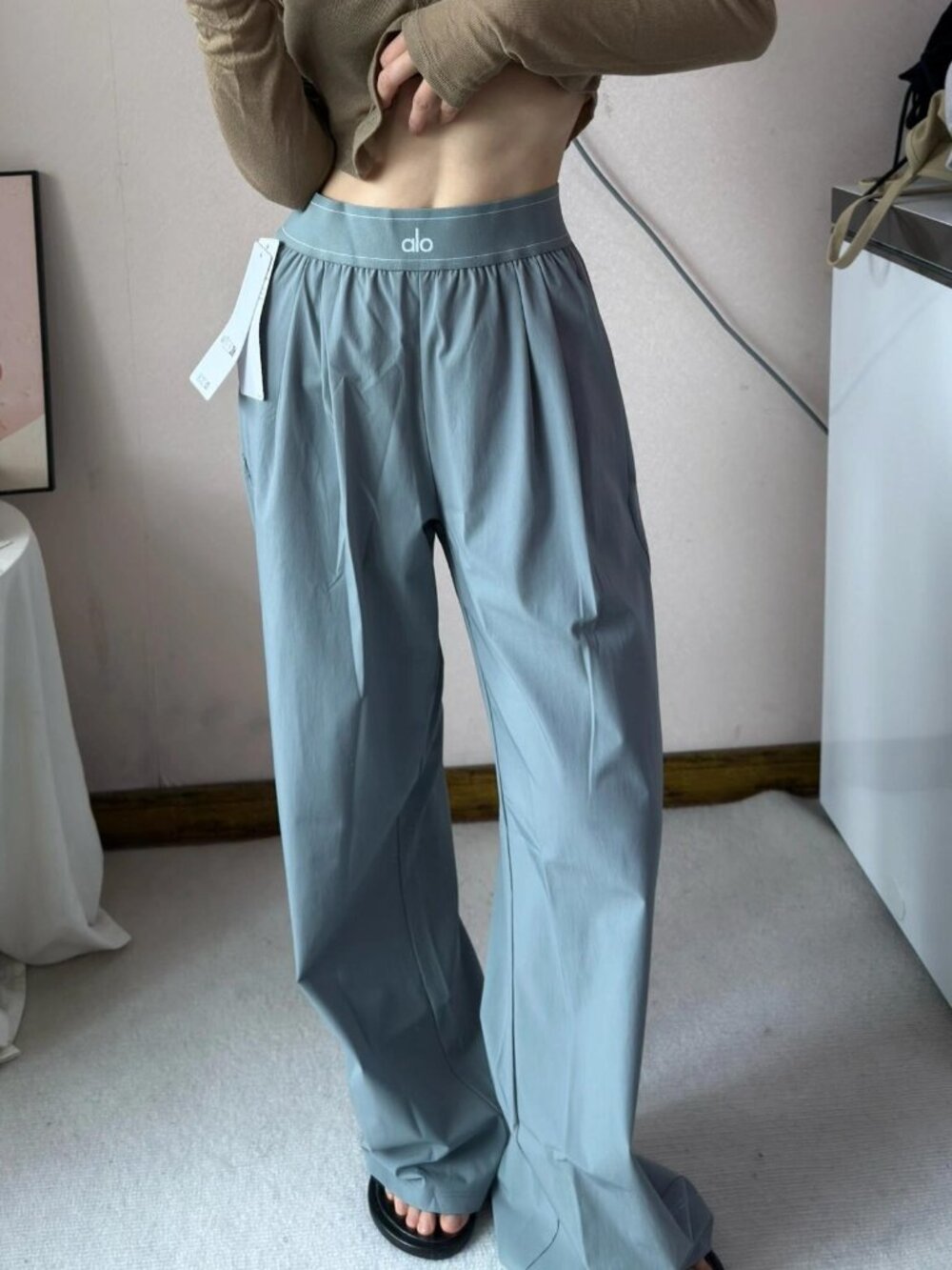 Brand New🦈ALO Yoga Steel Gray Suit Up Trouser Regular Fit